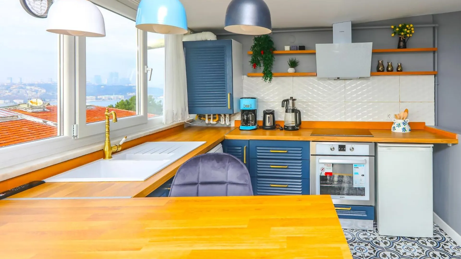 Lovely Flat 500 M To Uskudar Ferry Station Istanbul Turkey